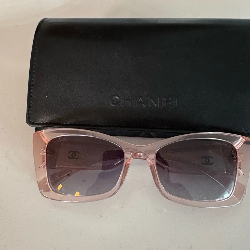 CHANEL Light Pink Sunglasses - Picture 2 of 6